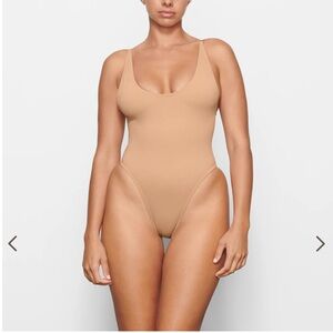 SKIMS Signature Swim Scoop Neck One Piece. Size XS in Ochre.